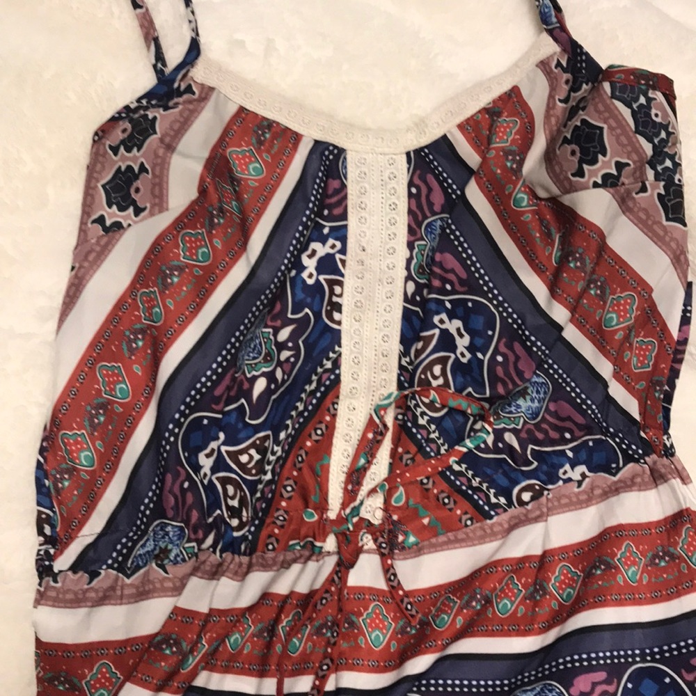 Patterned Romper - Picture 3 of 3
